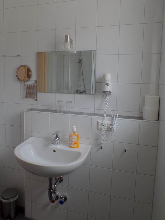 Hotel - Gasthof Erber Sinzing Buitenkant foto